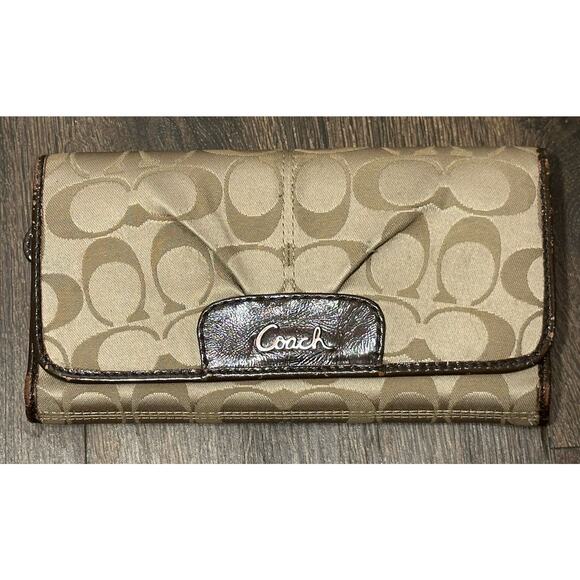 Coach Logo Wallet Beige Brown Flawed - Picture 1 of 16
